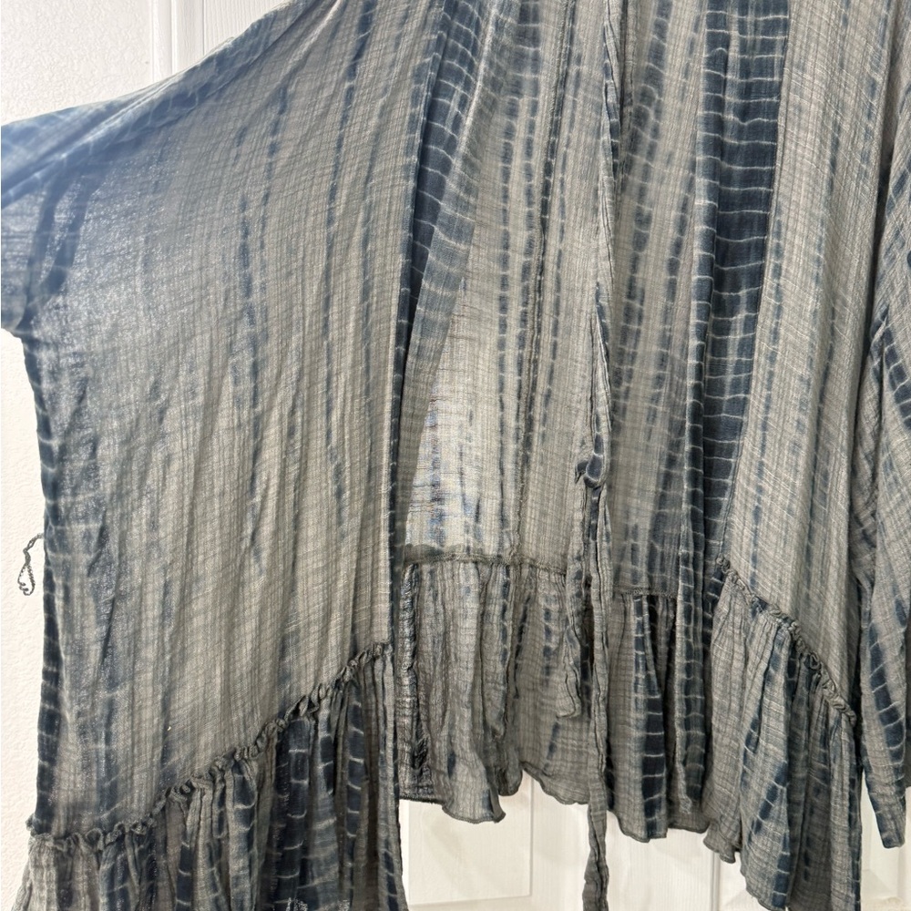Free People Women's Blue and Gray kimono top with tie closure (removable) m/l - Picture 2 of 3